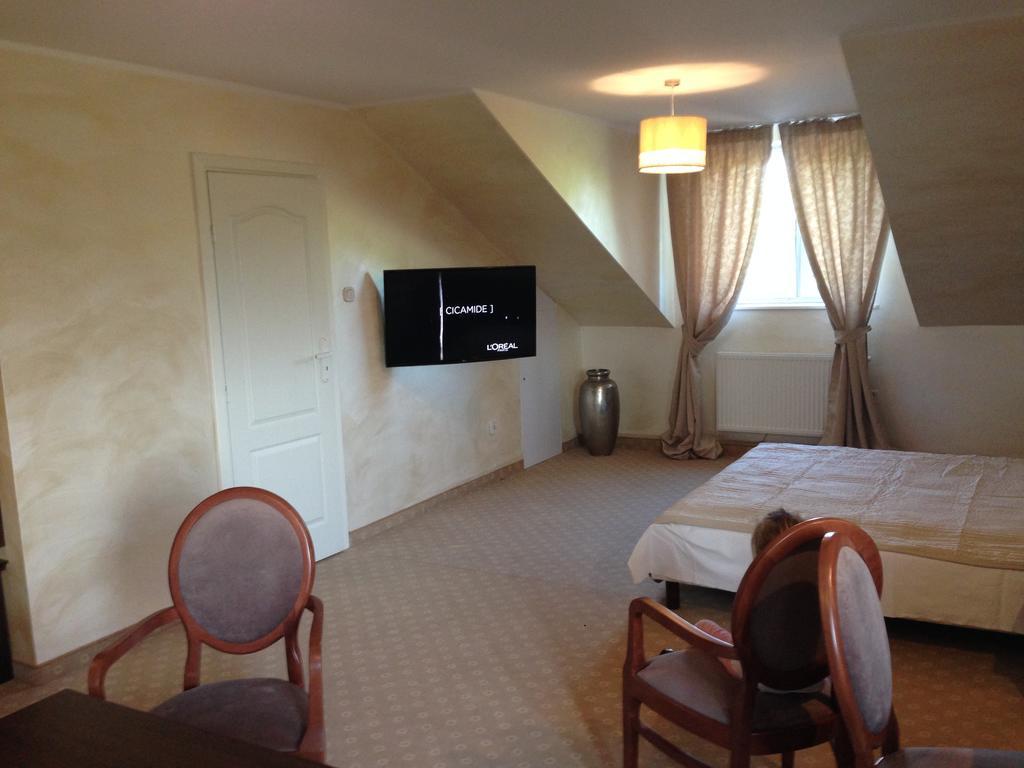 Hotel&Restauracja Zlote Runo Góra Kalwaria Exteriér fotografie